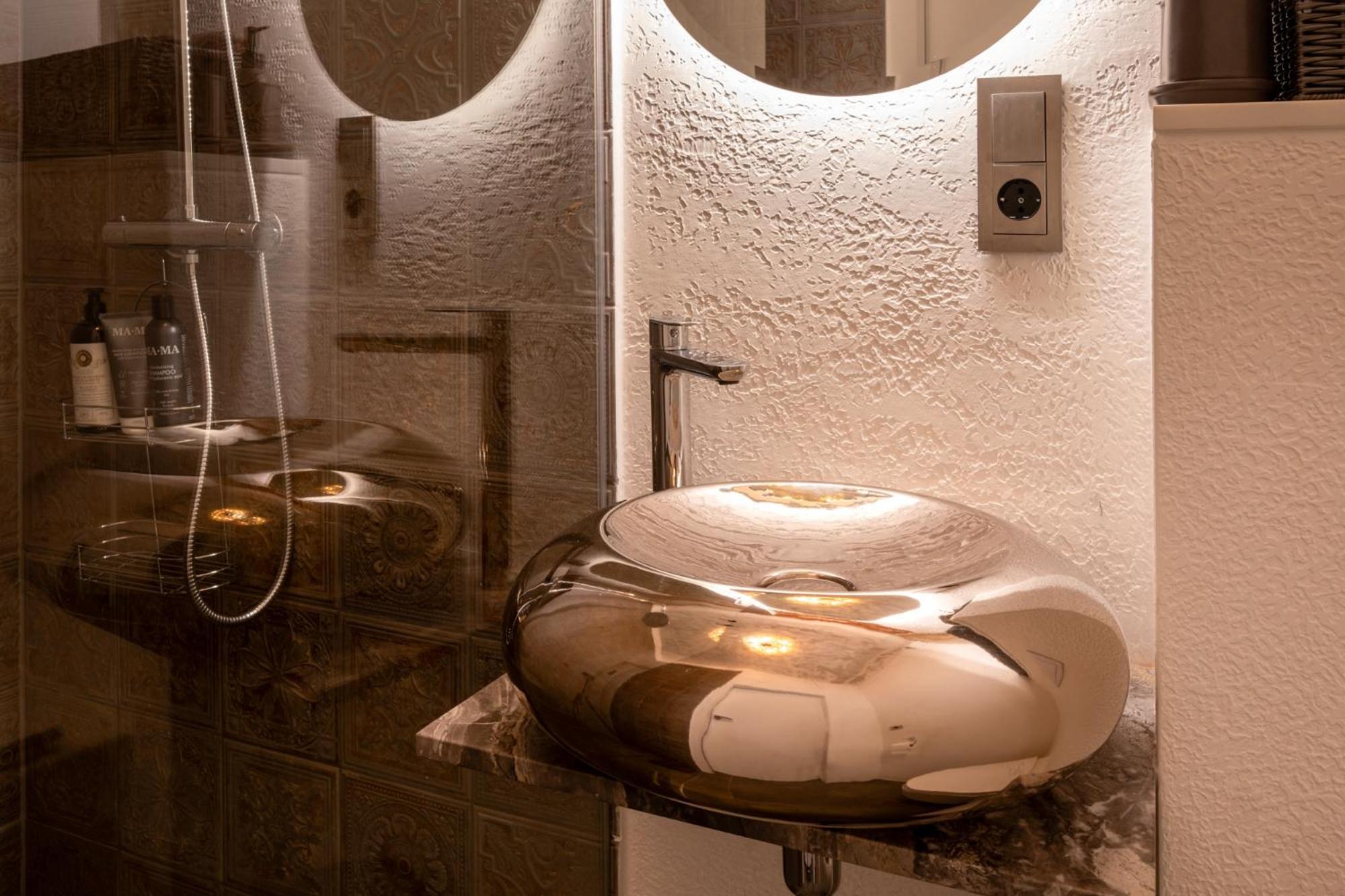 Turgaus Self Check-In Old Town Aparthotel ไคลเพดา ภายนอก รูปภาพ